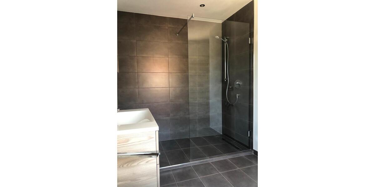 Traumhaft Wohnung in Traumhafter Lage in Borna 3 zimmer