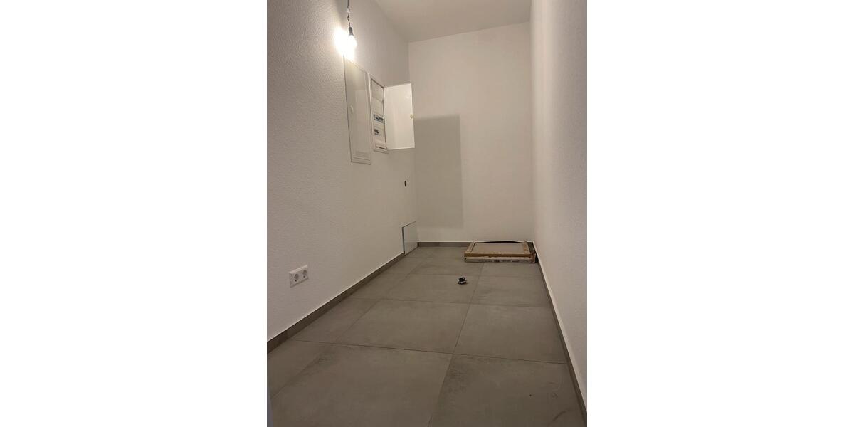 Erstbezug - 2 Zimmer Souterrain Wohnung 2 zimmer