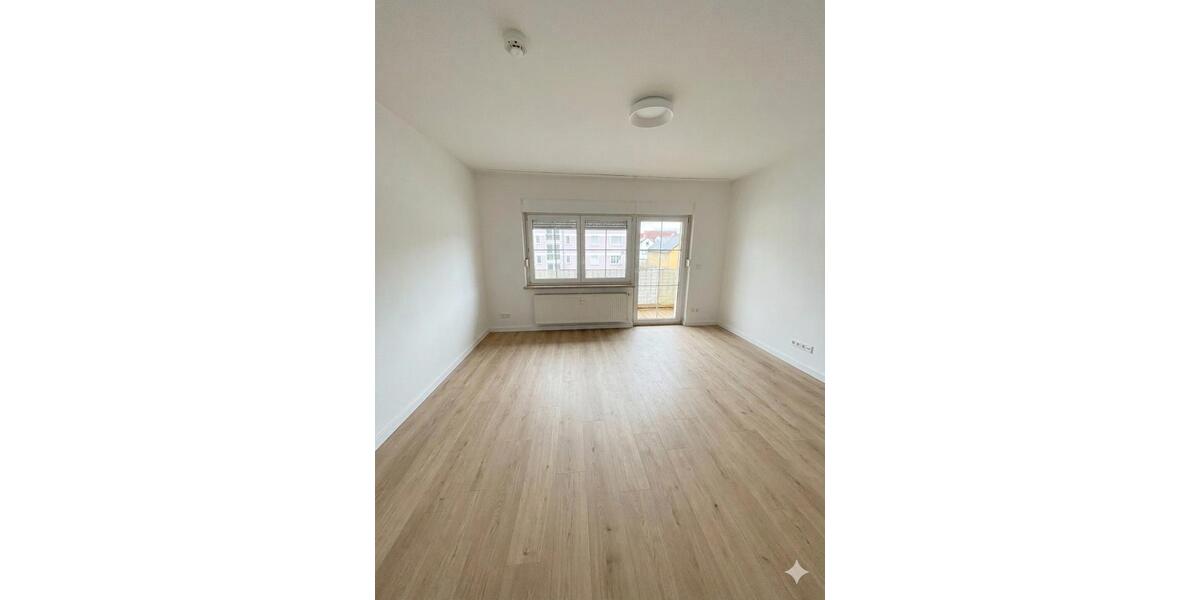 Etagenwohnung Altenstadt an der Waldnaab - 2 Zimmer, 63 m&sup2;, 600&euro; | Angebot:26123372