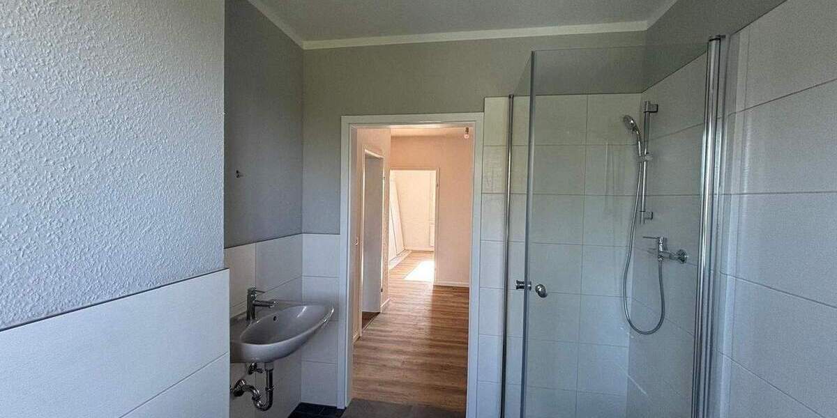 Etagenwohnung Leisnig Kroptewitz - 3 Zimmer, 65 m&sup2;, 355&euro; | Angebot:25688923