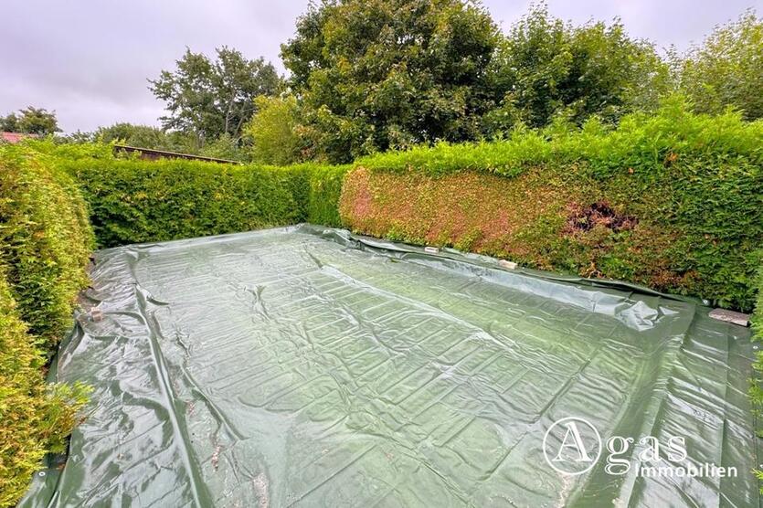 möbliertes Einfamilienhaus mit 180 m² Wohnfläche, 6 Zimmern und Pool in Ahrensfelde