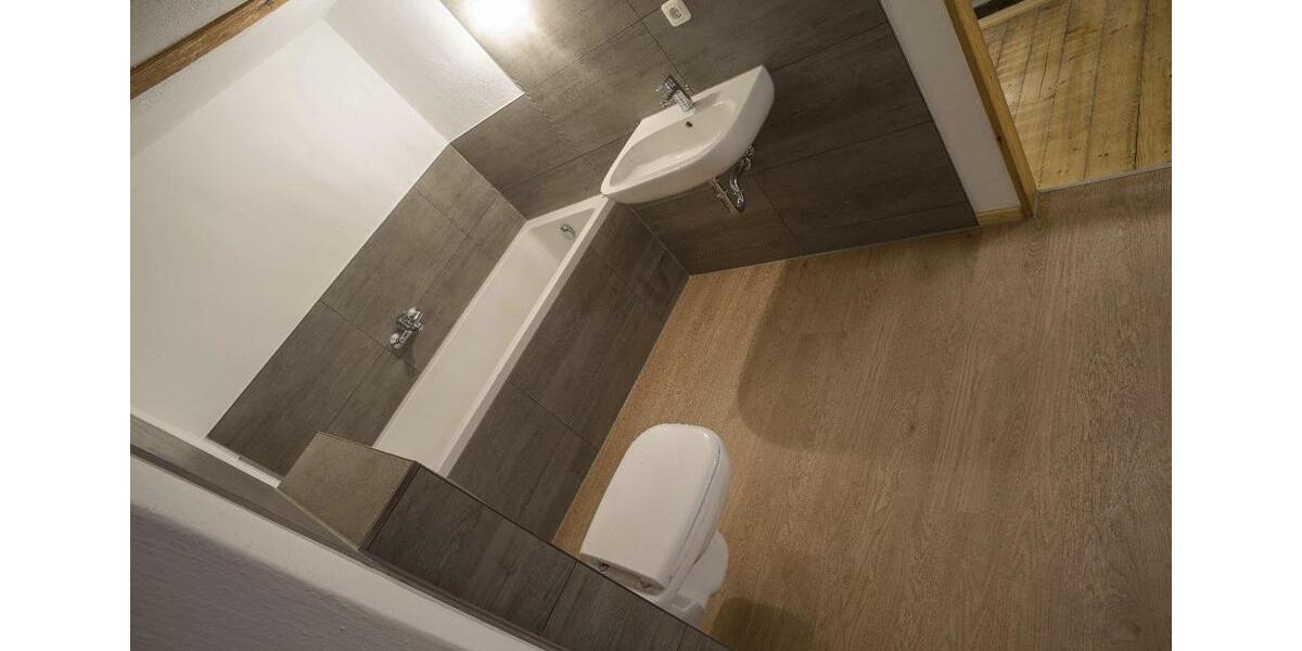 Einfamilienhaus Melsungen - 2 Zimmer, 95 m&sup2;, 900&euro; | Angebot:25943188