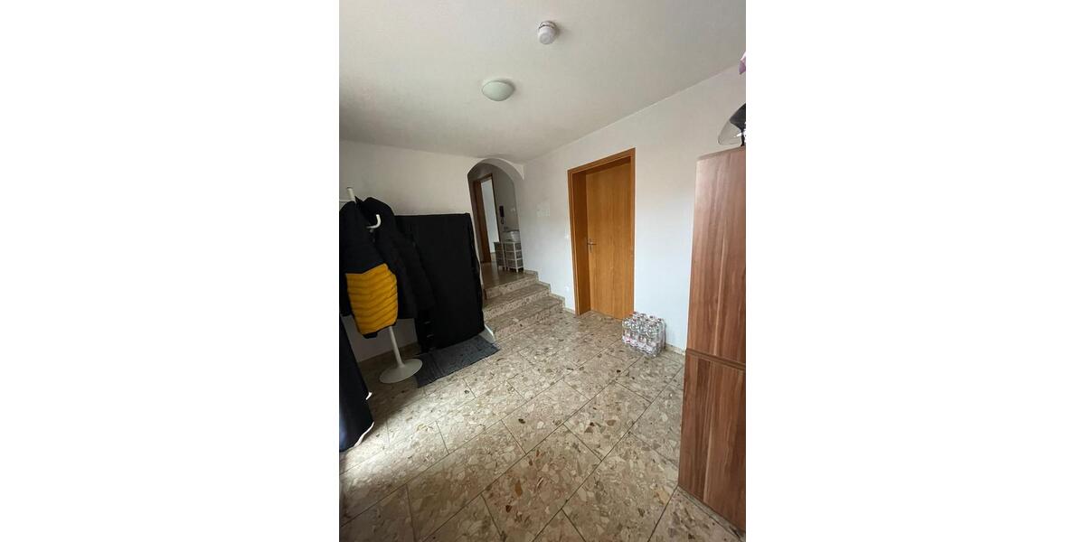 3-Zimmer Nichtraucher-Mietwohnung mit Balkon in Oettingen 3 zimmer