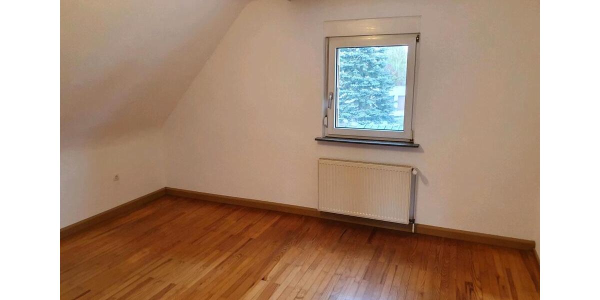 Einfamilienhaus Breunigweiler - 4 Zimmer, 115 m&sup2;, 700&euro; | Angebot:25917295