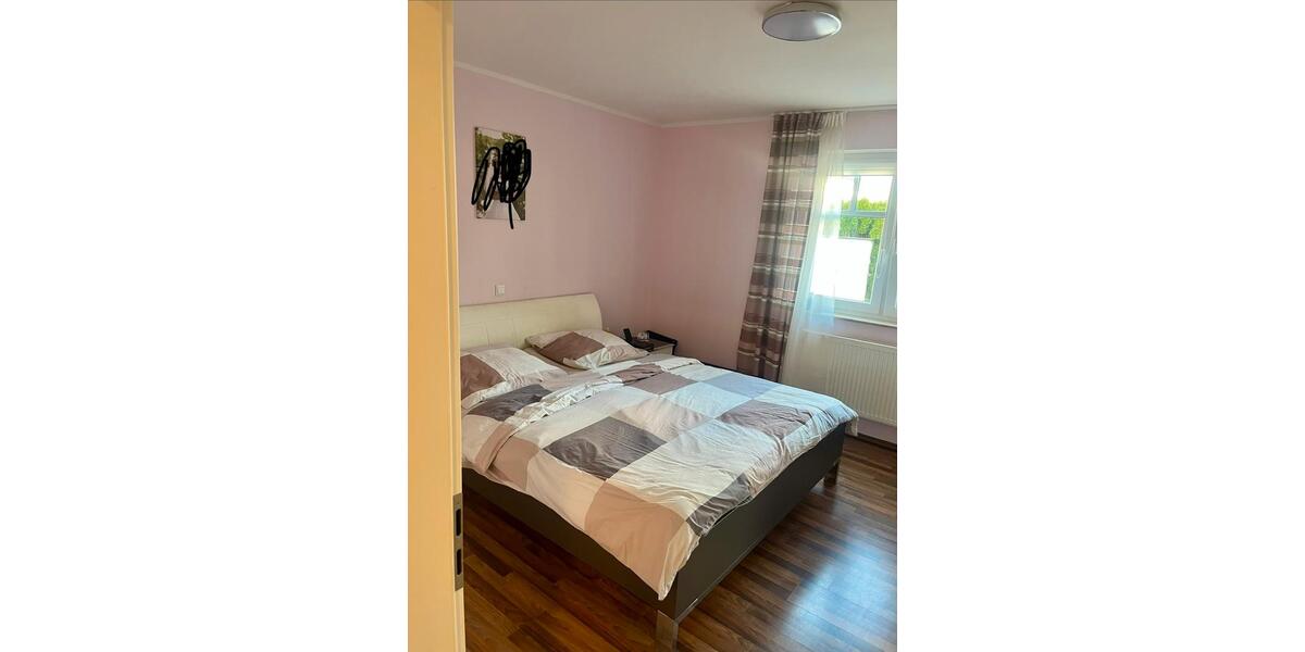 Erdgeschoßwohnung Verl - 3 Zimmer, 90 m&sup2;, 1.250&euro; | Angebot:25384553