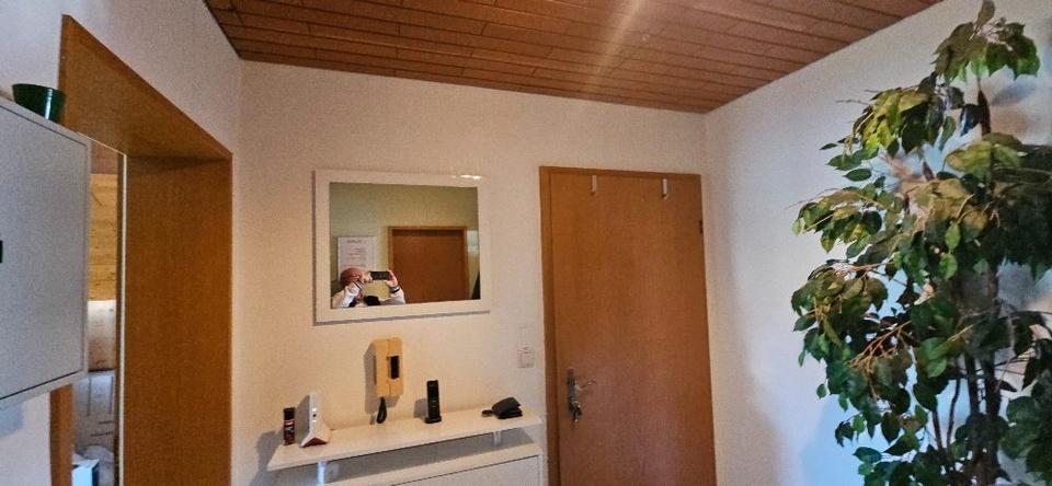 Dachgeschoßwohnung Bürgstadt - 3 Zimmer, 81 m&sup2;, 650&euro; | Angebot:26387131