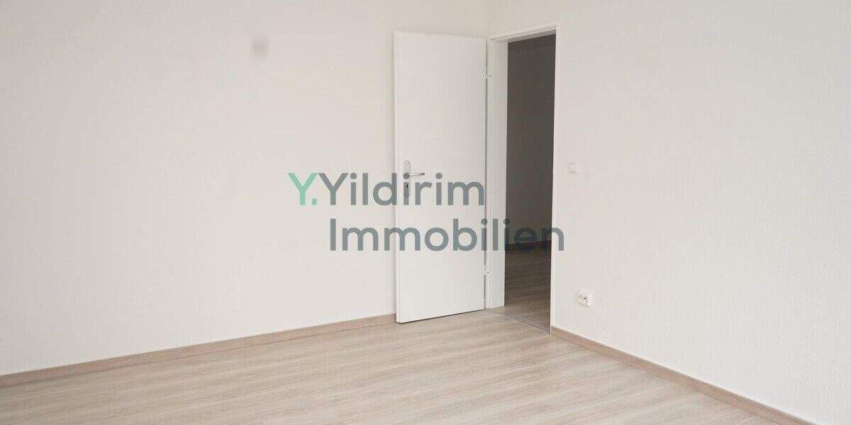 Etagenwohnung Cuxhaven - 3 Zimmer, 82 m&sup2;, 830&euro; | Angebot:25898465