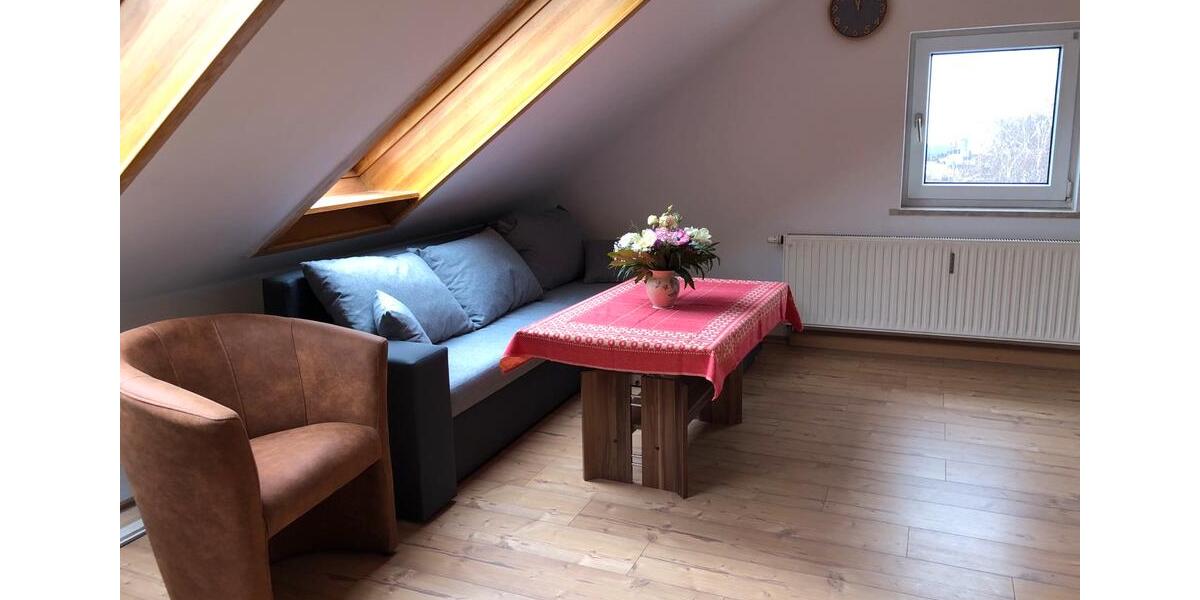 Dachgeschoßwohnung Wilsdruff - 3 Zimmer, 86 m&sup2;, 900&euro; | Angebot:25499831