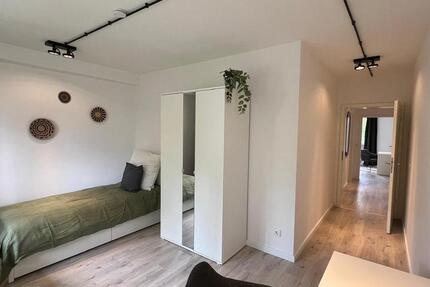 WG-Zimmer in Fürth-Dambach zu vermieten - vollmöbliert & Küche 4 zimmer