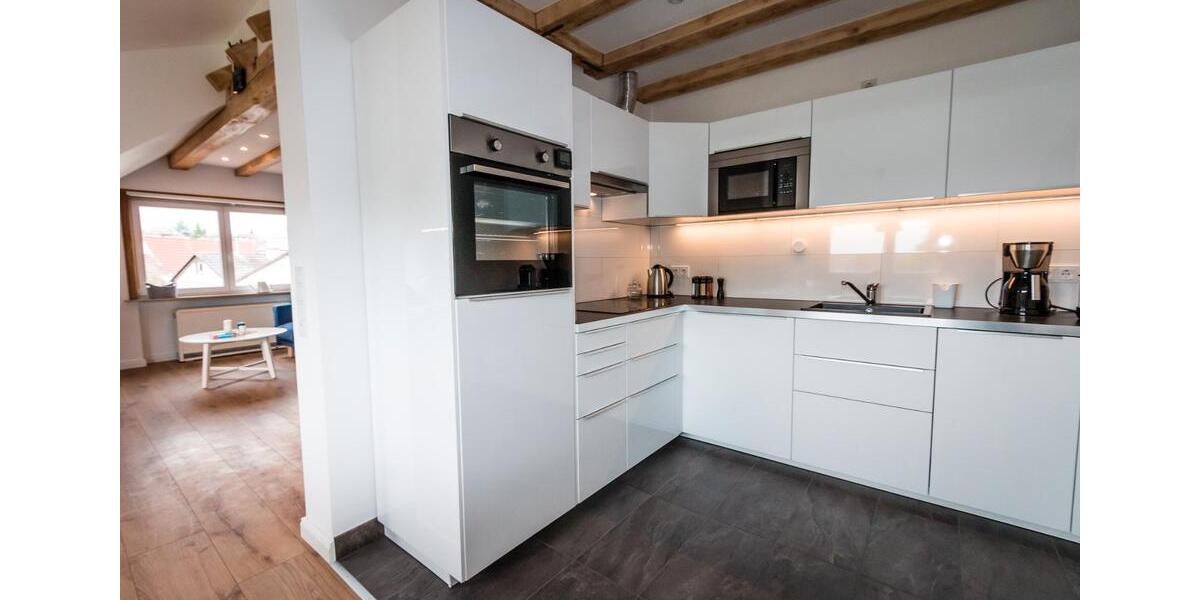 Dachgeschoßwohnung Wiesbaden Bierstadt - 2 Zimmer, 63 m&sup2;, 870&euro; | Angebot:26004080