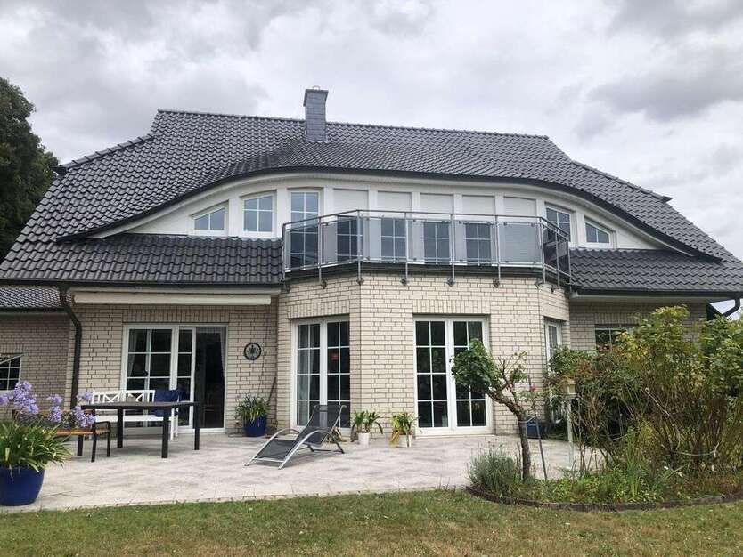 Haus zum Mieten in Damme 2.950 € 276 m²