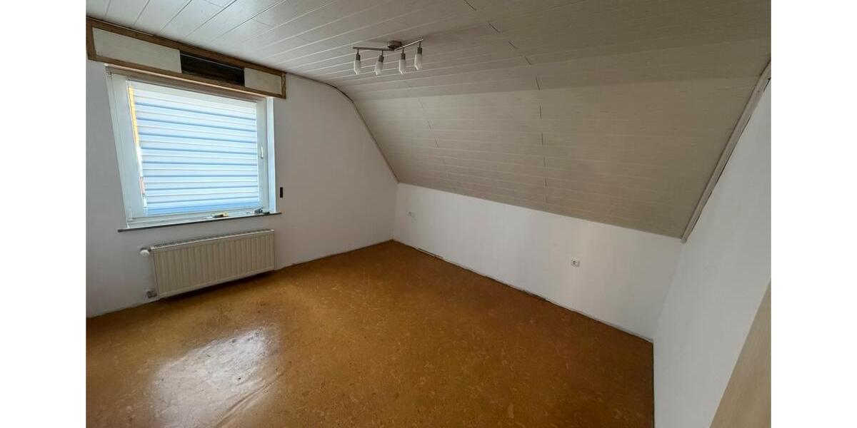 Etagenwohnung Ense - 2 Zimmer, 118 m&sup2;, 885&euro; | Angebot:26347735