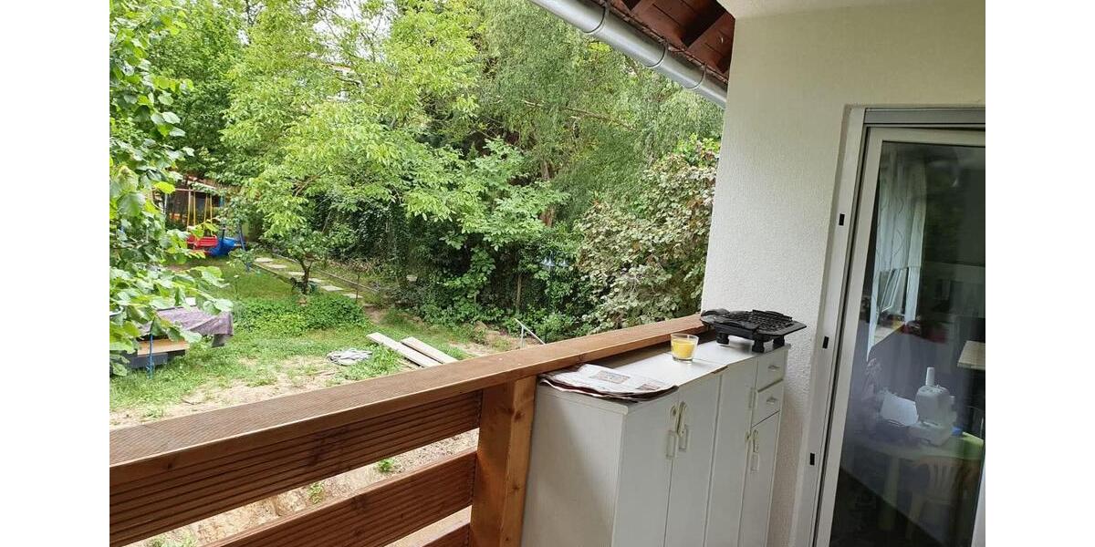 Modernisierte Wohnung mit vier Zimmern- Balkon - Garten 4 zimmer