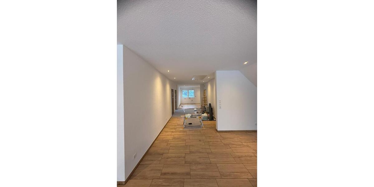 Dachgeschoßwohnung Papenburg - 4 Zimmer, 127 m&sup2;, 1.270&euro; | Angebot:24691194