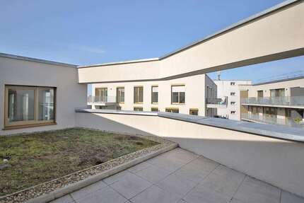 Wohnung Böblingen - 3 Zimmer, 106 m&sup2;, 2.210&euro; | Angebot:25790716