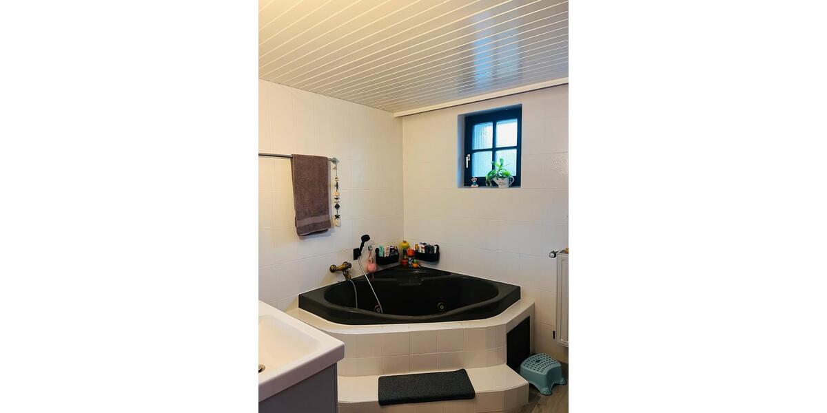 Einfamilienhaus Burghaun - 7 Zimmer, 160 m&sup2;, 1.500&euro; | Angebot:26280718