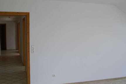 Wohnung Königsdorf - 3 Zimmer, 80 m&sup2;, 950&euro; | Angebot:26100384