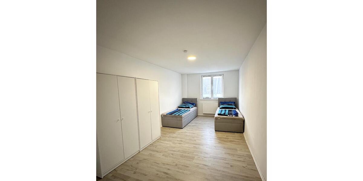 Wohnen auf Zeit Weiden in der Oberpfalz - 3 Zimmer, 100 m&sup2;, 99&euro; | Angebot:18415464