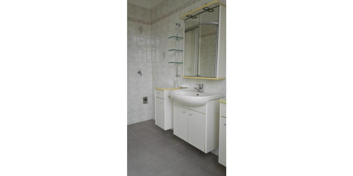 Etagenwohnung Lüchow (Wendland) - 2 Zimmer, 50 m&sup2;, 350&euro; | Angebot:26699480