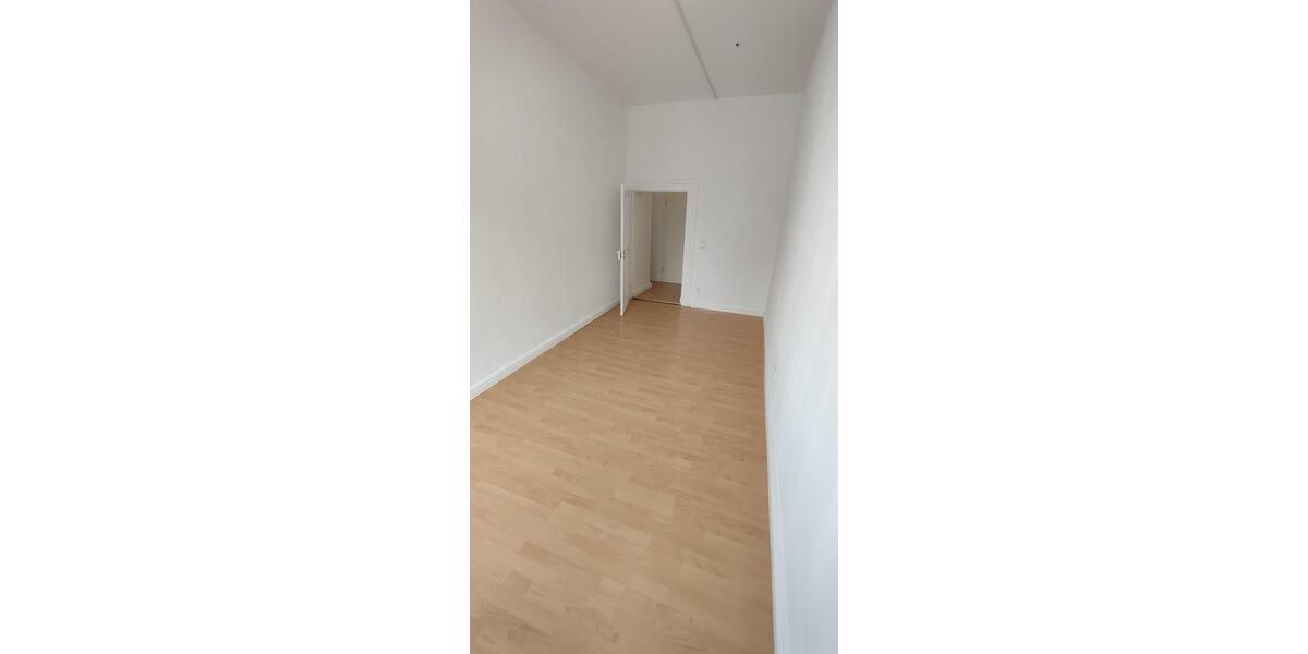 Etagenwohnung Deggendorf - 4 Zimmer, 100 m&sup2;, 260&euro; | Angebot:24552872