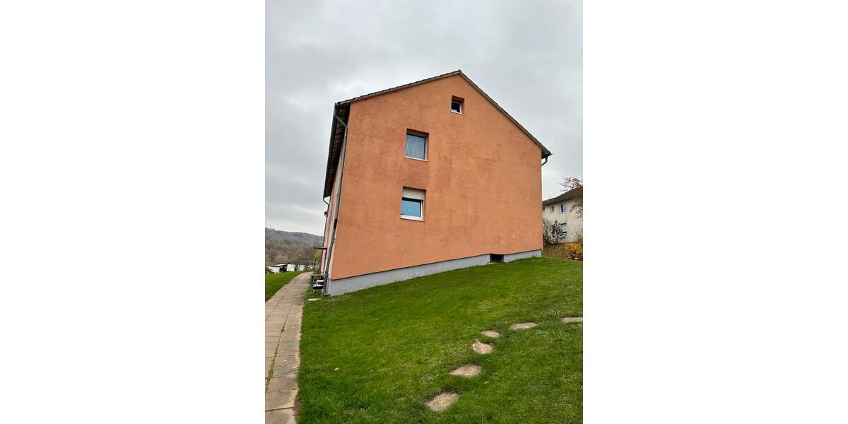 Hochparterre Stadtallendorf - 3 Zimmer, 67 m&sup2;, 600&euro; | Angebot:24382996