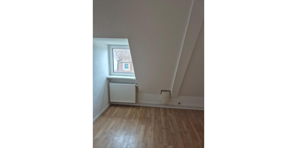 Dachgeschoßwohnung Seelze - 2 Zimmer, 40 m&sup2;, 340&euro; | Angebot:26702138
