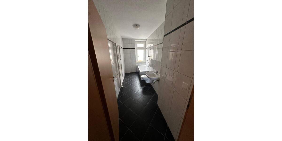 Etagenwohnung Weißenfels - 2 Zimmer, 50 m&sup2;, 290&euro; | Angebot:25066995