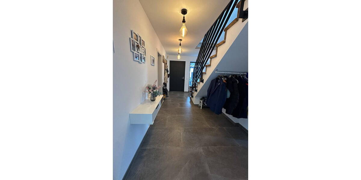Einfamilienhaus Sankt Katharinen (Landkreis Neuwied) - 7 Zimmer, 180 m&sup2;, 2.950&euro; | Angebot:26806002