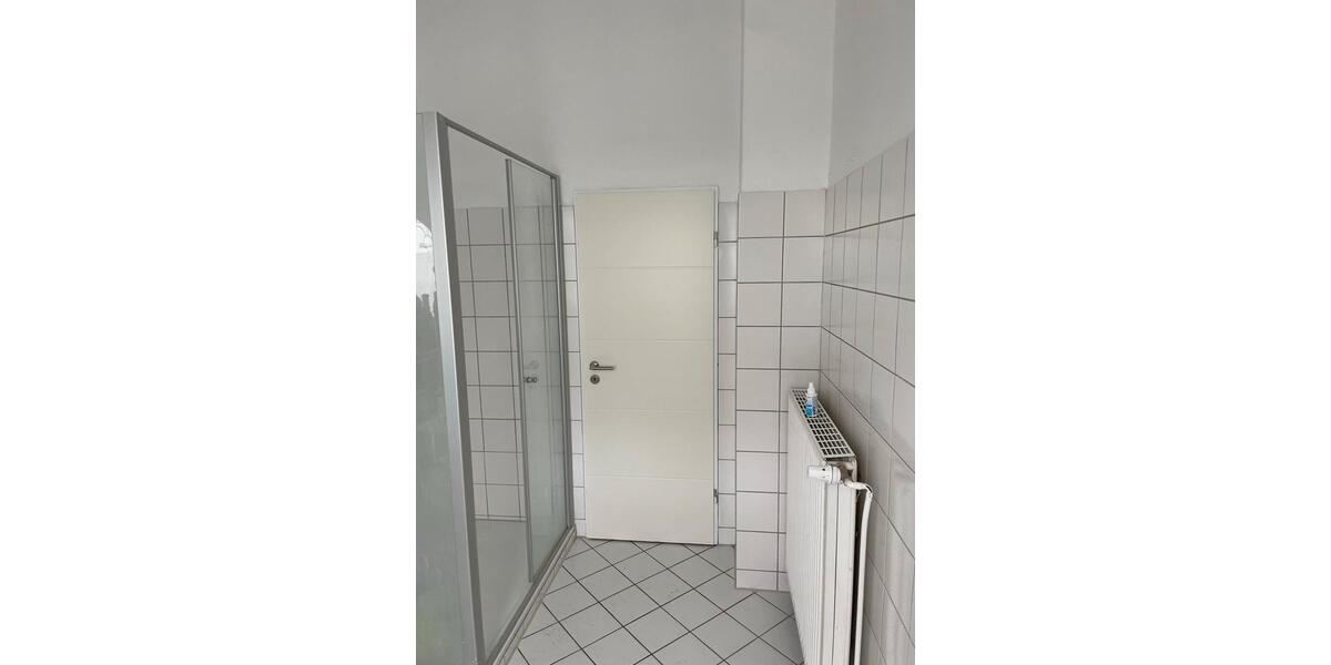 Erdgeschoßwohnung Oldenburg Ziegelhof - 1 Zimmer, 90 m&sup2;, 550&euro; | Angebot:25640685