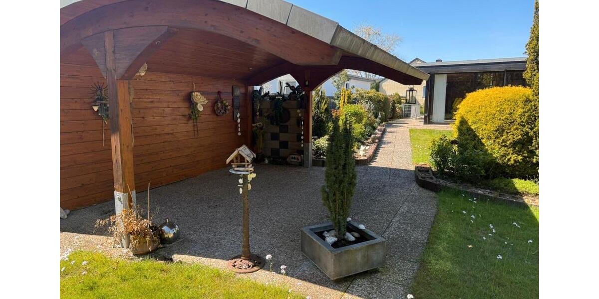 Bungalow Lage - 3 Zimmer, 150 m&sup2;, 1.600&euro; | Angebot:26295246