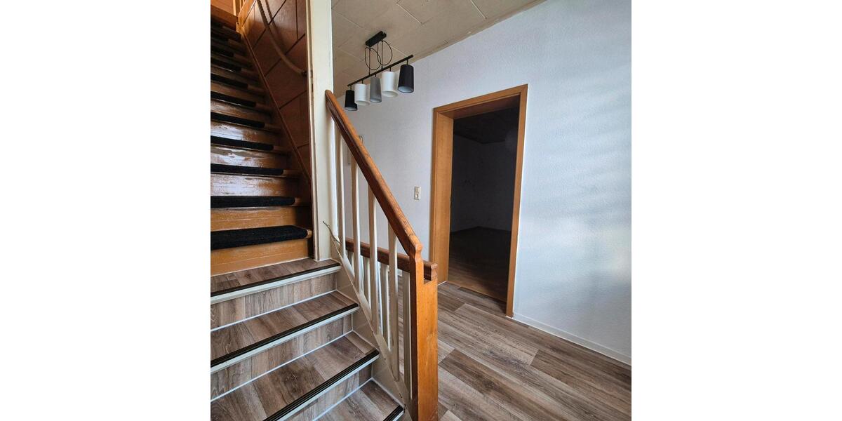 Einfamilienhaus Bockenem - 9 Zimmer, 230 m&sup2;, 800&euro; | Angebot:25056784