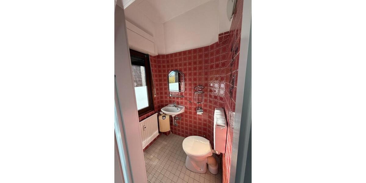 Etagenwohnung Sulzbach (Saar) - 4 Zimmer, 131 m&sup2;, 950&euro; | Angebot:26231085