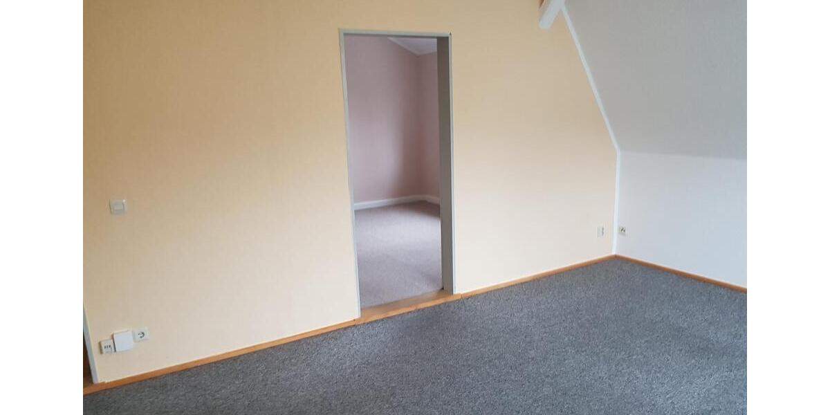 Etagenwohnung Großröhrsdorf - 3 Zimmer, 63 m&sup2;, 485&euro; | Angebot:24841468
