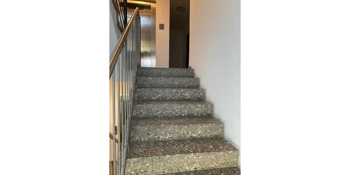 Etagenwohnung Düsseldorf Stadtbezirk 9 - 1 Zimmer, 39 m&sup2;, 411&euro; | Angebot:26633936