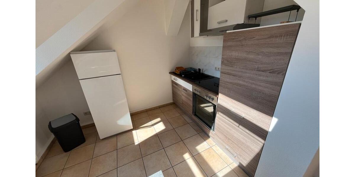 Dachgeschoßwohnung Hohenstein-Ernstthal Ernstthal - 2 Zimmer, 48 m&sup2;, 419&euro; | Angebot:26648968