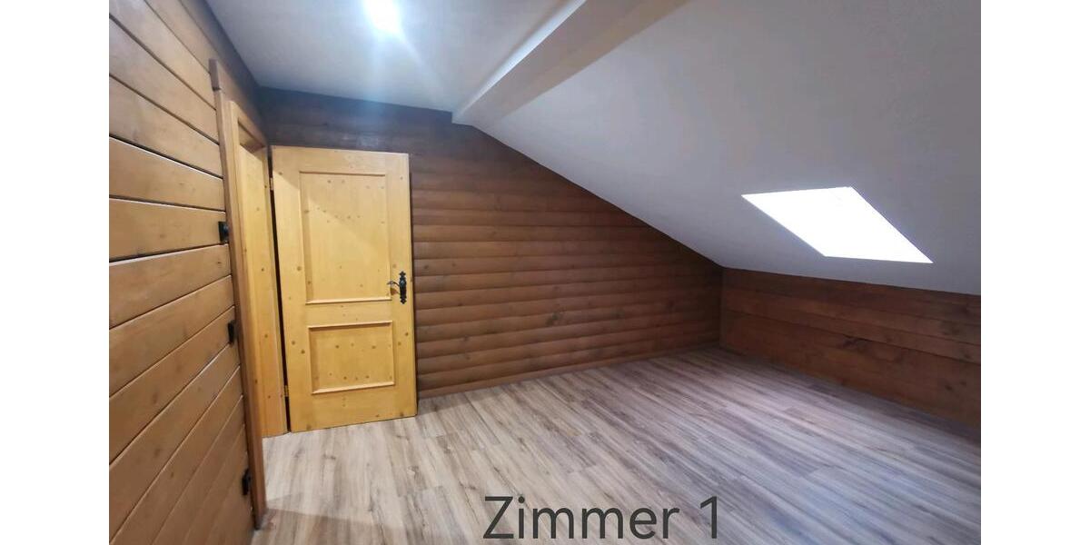 Dachgeschoßwohnung Ingenried - 3 Zimmer, 94 m&sup2;, 1.200&euro; | Angebot:24842124