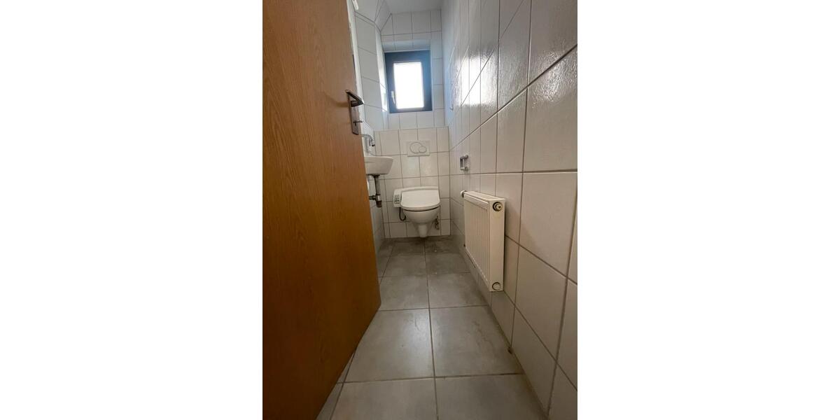 Erdgeschoßwohnung Böblingen - 3 Zimmer, 70 m&sup2;, 1.300&euro; | Angebot:25234572