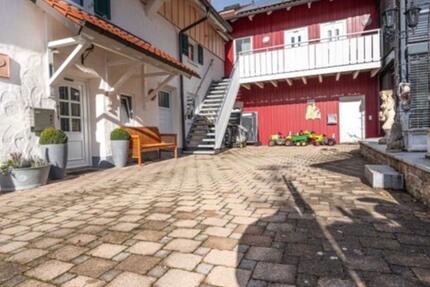 Wohnung Markt Rettenbach - 7 Zimmer, 200 m&sup2;, 1.800&euro; | Angebot:23639275