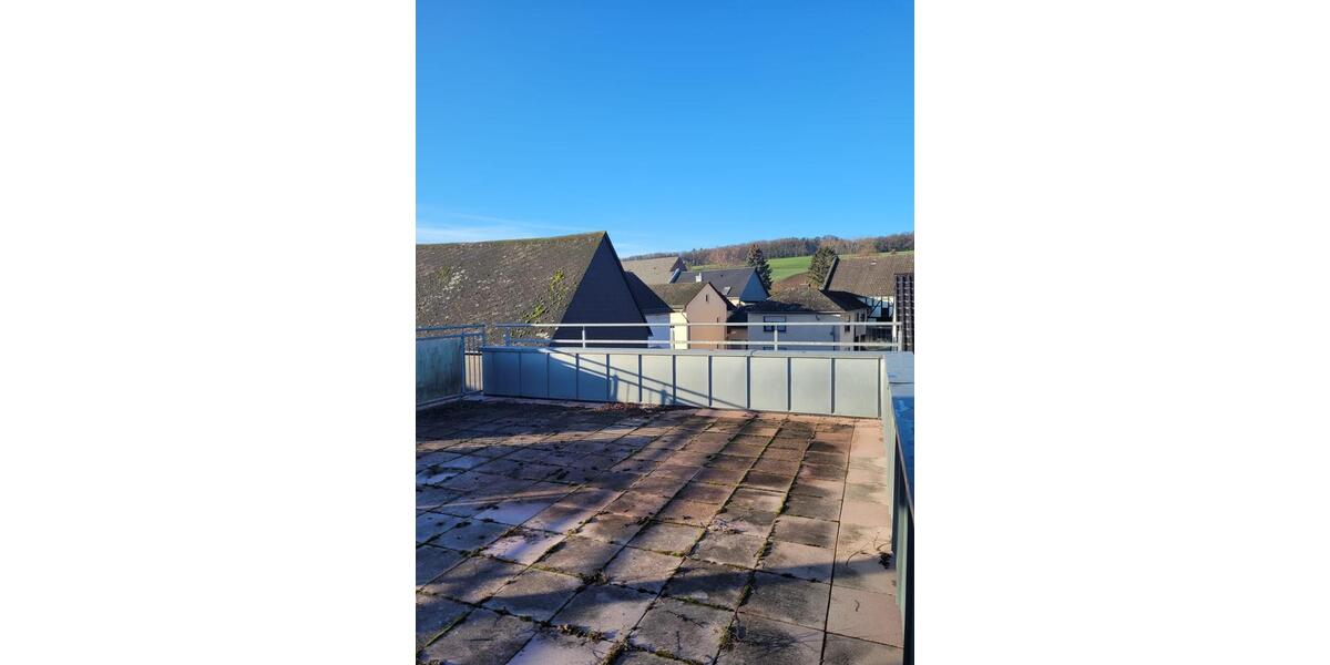 Terrassenwohnung Hünfelden - 4 Zimmer, 140 m&sup2;, 990&euro; | Angebot:25048996