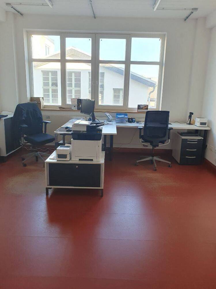 Modernes Einzelbüro - hell, ruhig, mit Internet - All-in-Miete