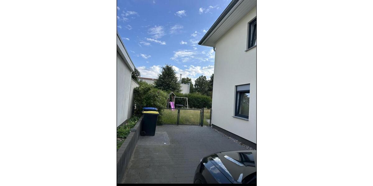 Etagenwohnung Dummerstorf - 4 Zimmer, 200 m&sup2;, 26&euro; | Angebot:24695199