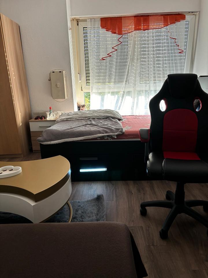 Ein Zimmer Wohnung