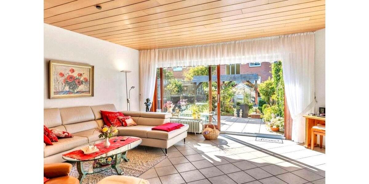 Reihenhaus Reinfeld (Holstein) - 5.5 Zimmer, 168 m&sup2;, 1.900&euro; | Angebot:26047235