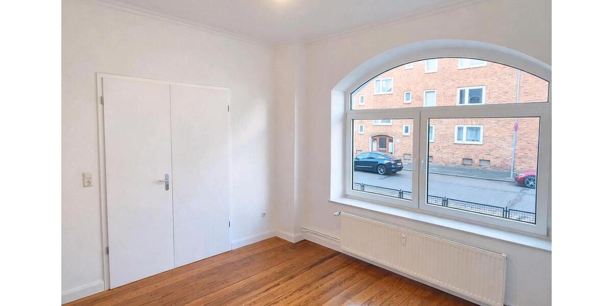 Erdgeschoßwohnung Neumünster - 4 Zimmer, 118 m&sup2;, 1.250&euro; | Angebot:25902867