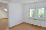 Gemütliche 3-Zimmer DachWohnung mit Laminat und Bad mit Dusche * handwerlich begabte Mieter gesucht