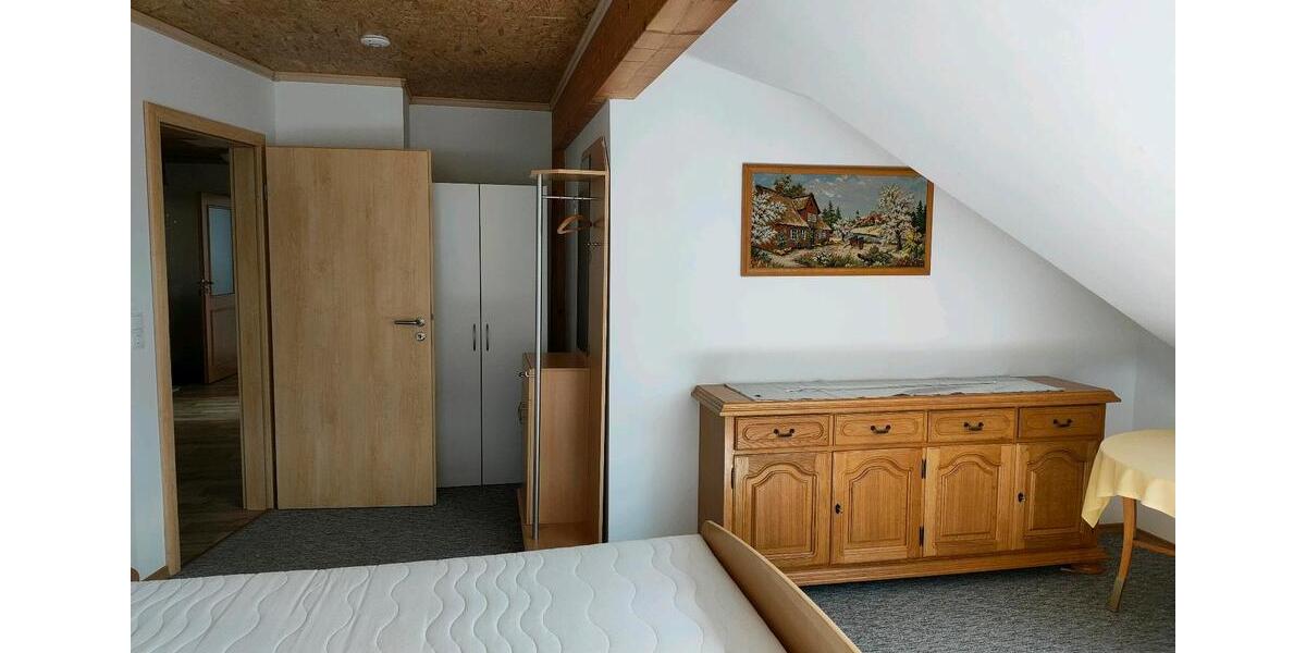Dachgeschoßwohnung Dießen am Ammersee - 3 Zimmer, 85 m&sup2;, 1.300&euro; | Angebot:26420368