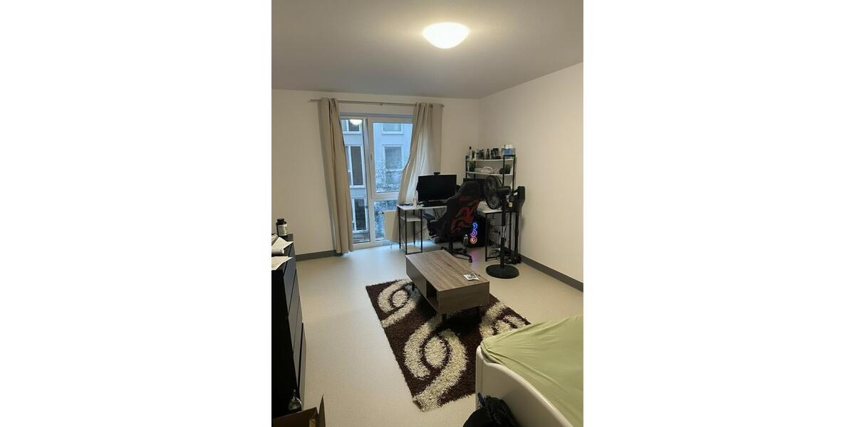 2-er WG Zimmer Zwischenmiete Feb-Aug für Studenten in Top-Lage 18 zimmer