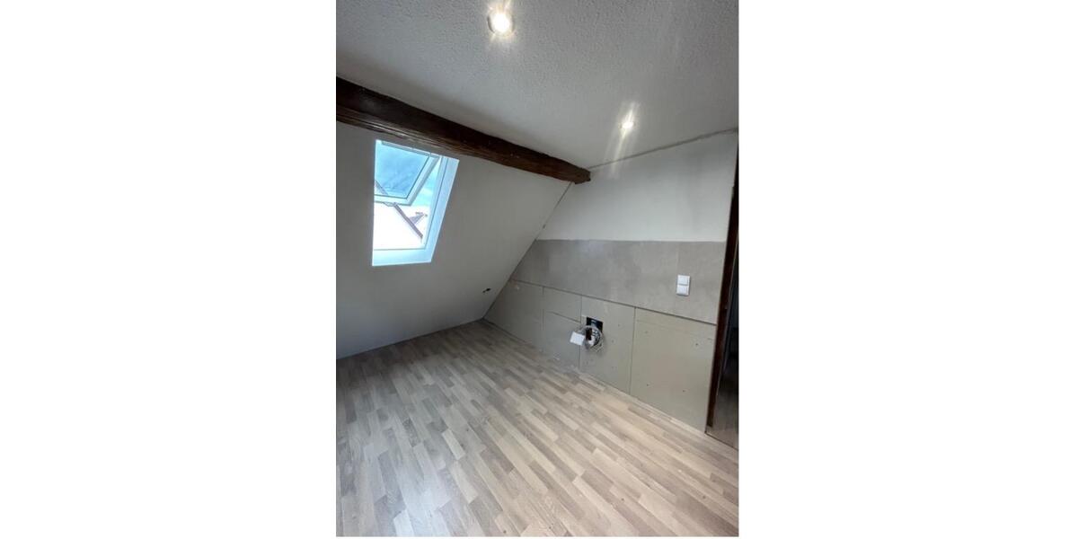 Dachgeschoßwohnung Tiefenbronn - 1.5 Zimmer, 65 m&sup2;, 650&euro; | Angebot:26646737