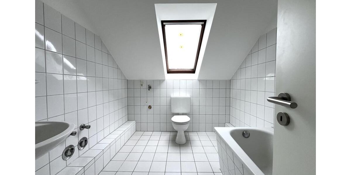 Dachgeschoßwohnung Oyten - 3 Zimmer, 74 m&sup2;, 670&euro; | Angebot:24766191