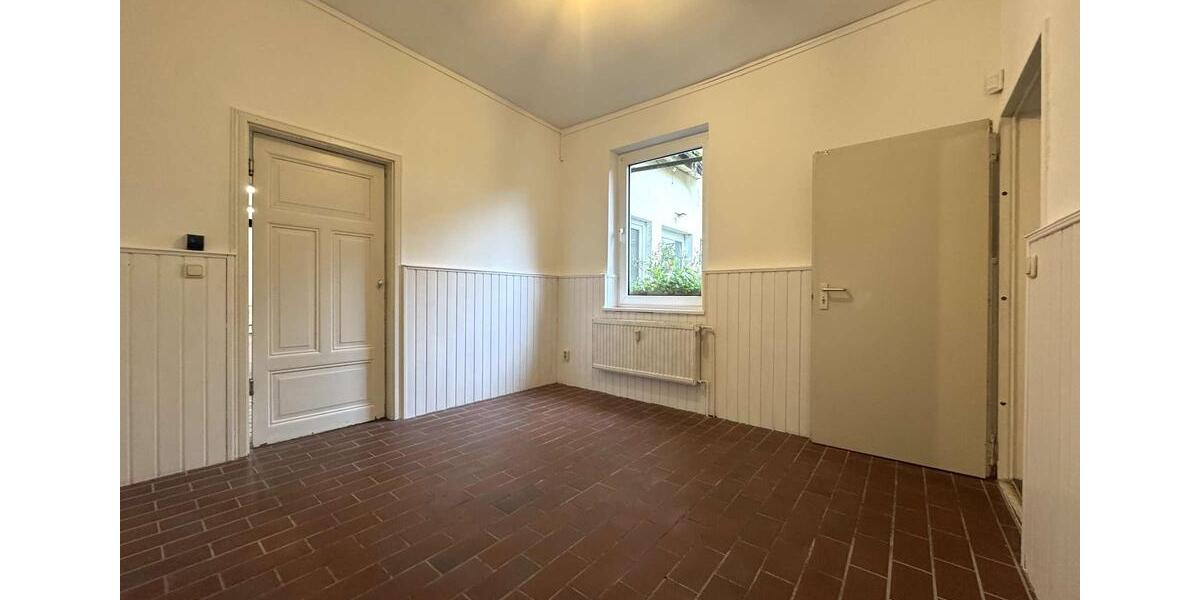 Büro, Praxis oder Einzelhandel in der Puschkinstraße zimmer